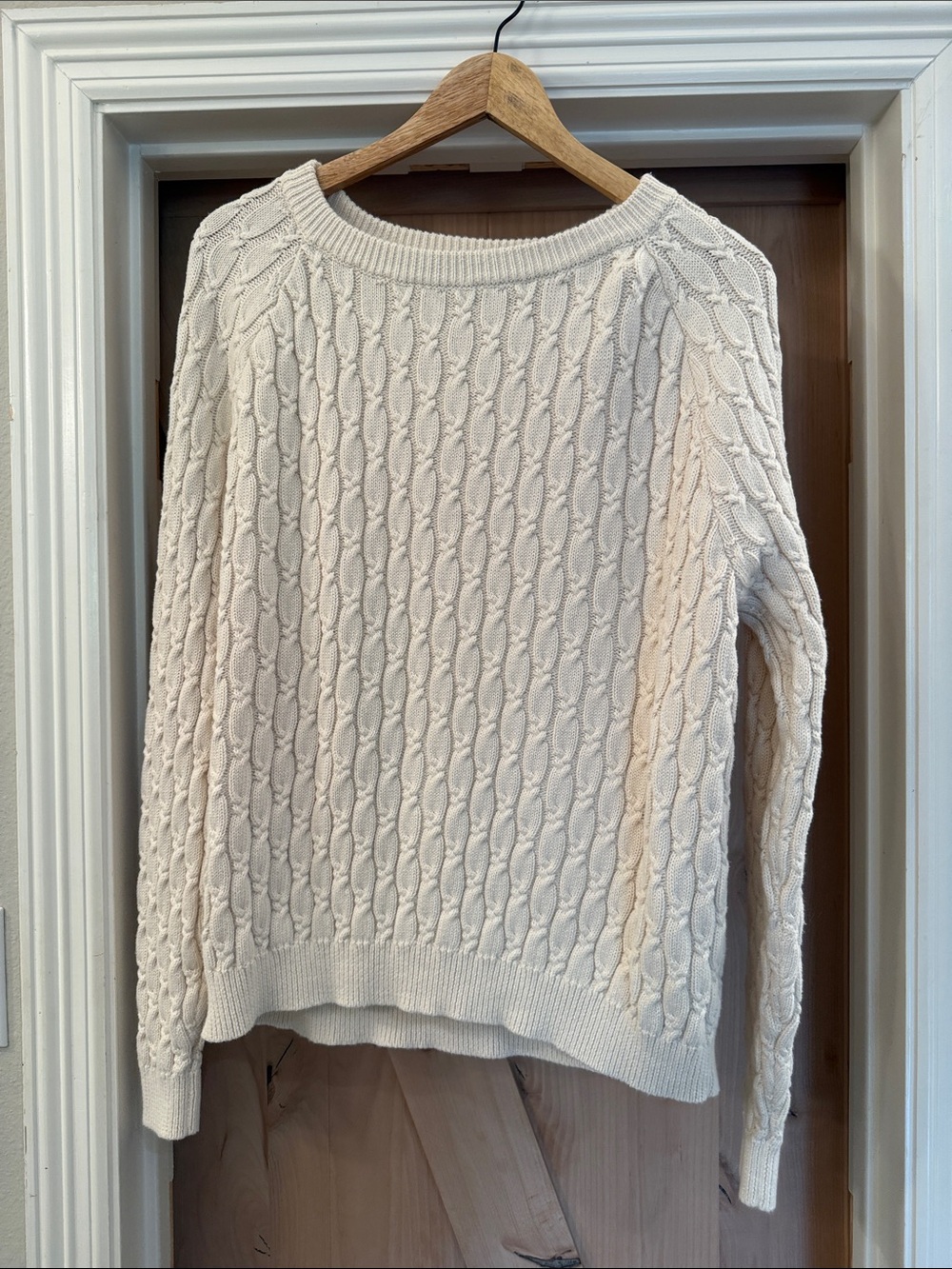 Women's Cream Cable-Knit Pullover Sweater